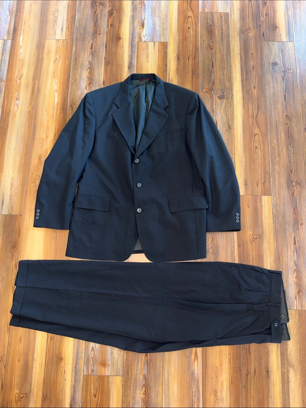 Jos. A. Bank Classic Navy Men's Two-Piece Suit